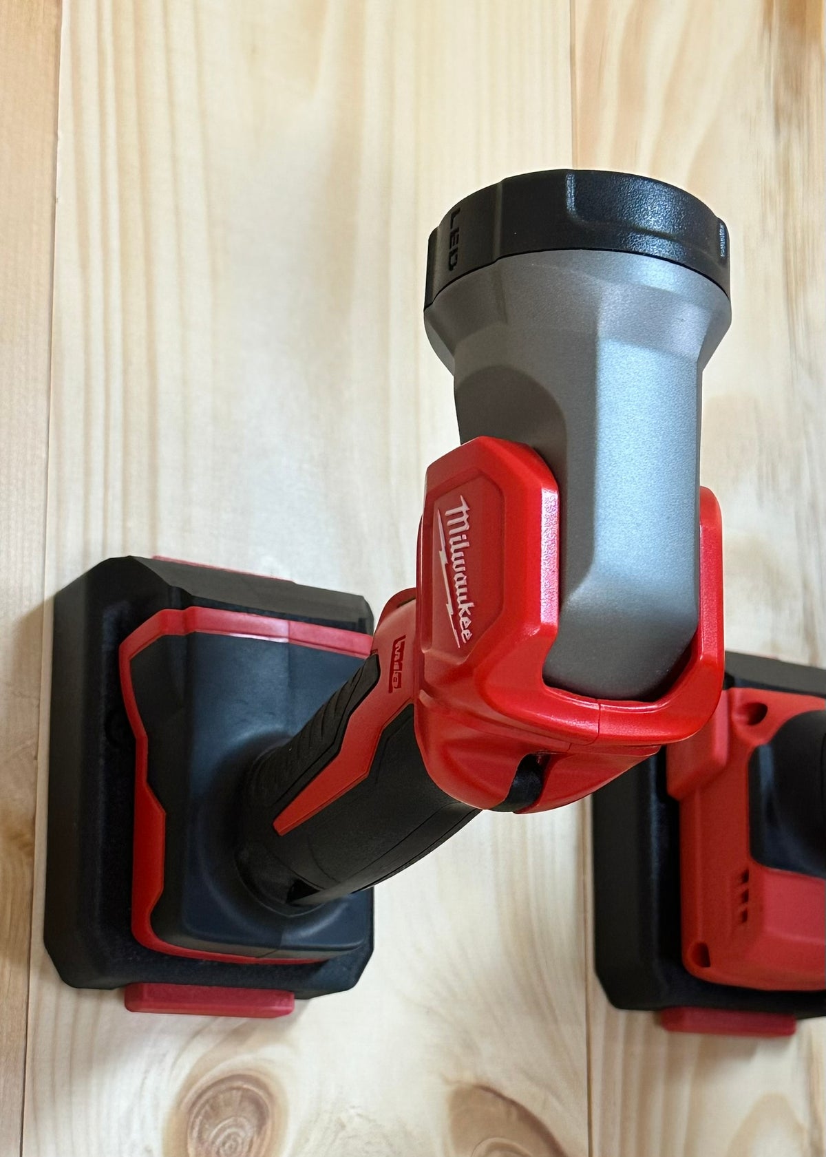 Smitter'z Locking Tool Dock™