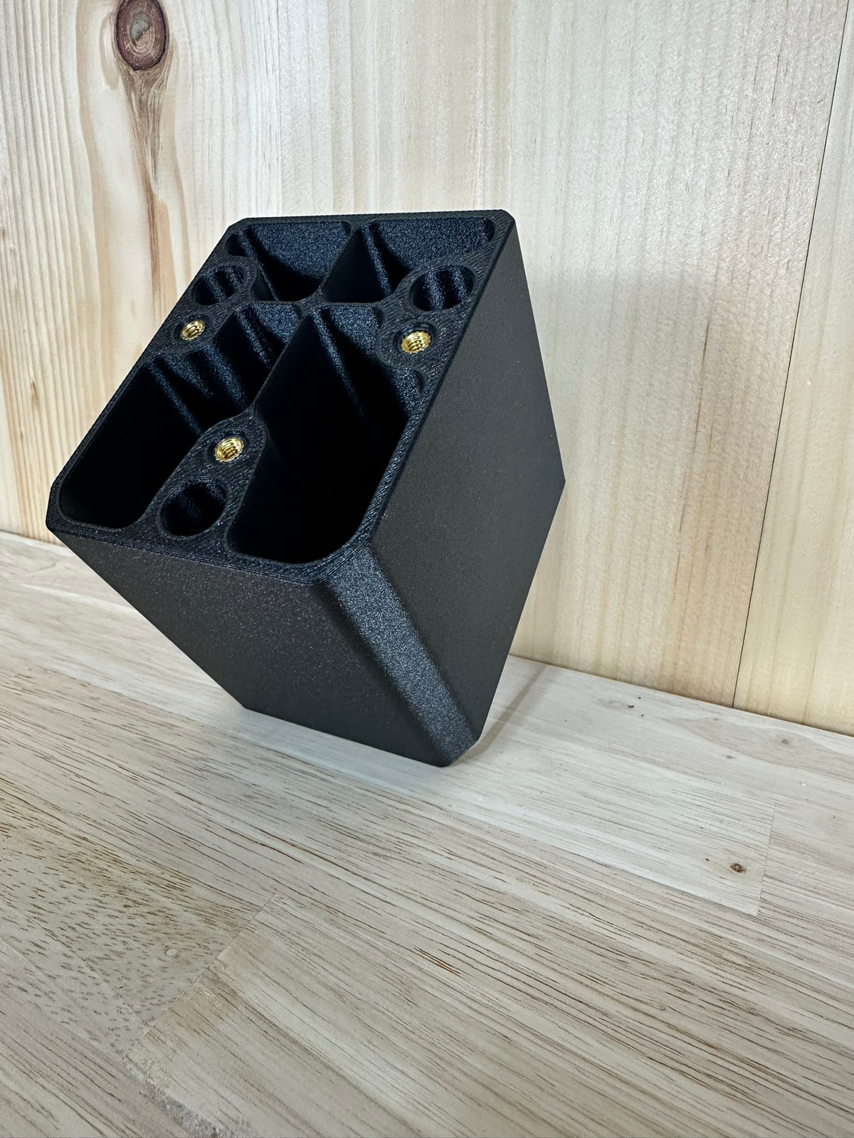 Smitter'z Locking Tool Dock Standoffs™