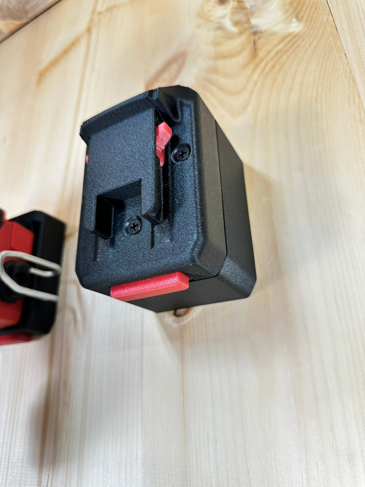 Smitter'z Locking Tool Dock Standoffs™